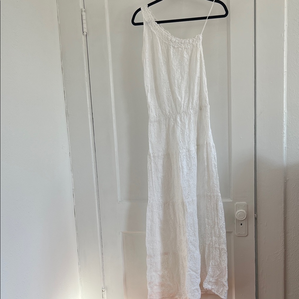 Chic One Shoulder White Dress